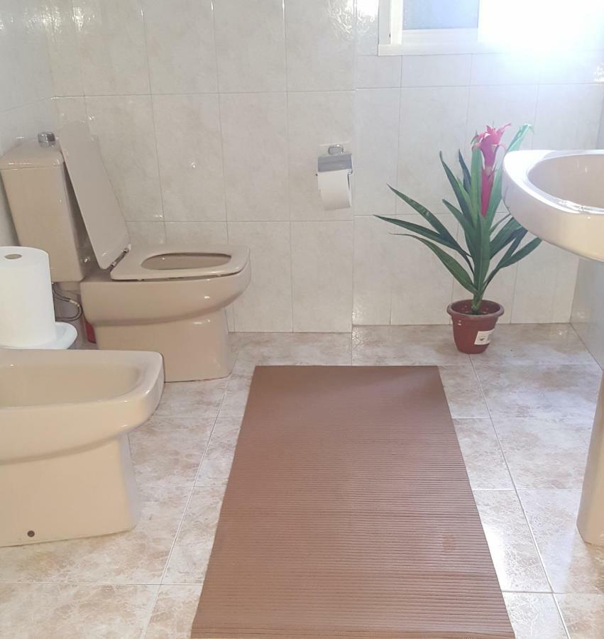 Pension Yna Holiday Malaga Bagian luar foto