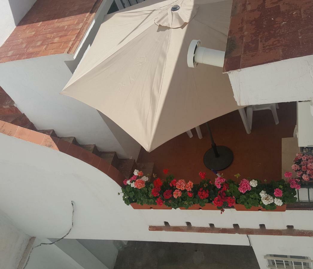 Pension Yna Holiday Malaga Bagian luar foto