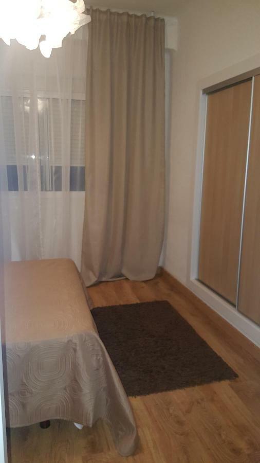 Pension Yna Holiday Malaga Bagian luar foto