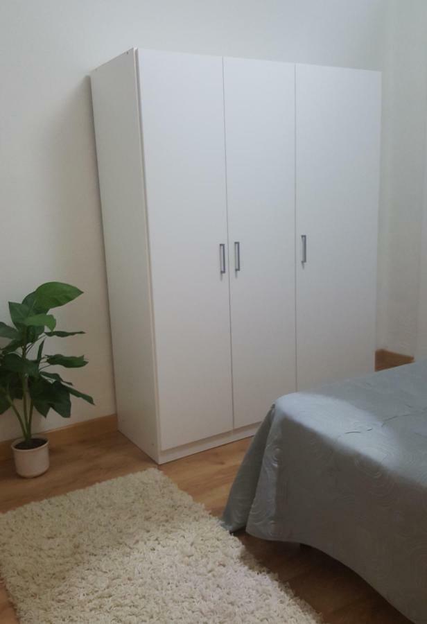 Pension Yna Holiday Malaga Bagian luar foto