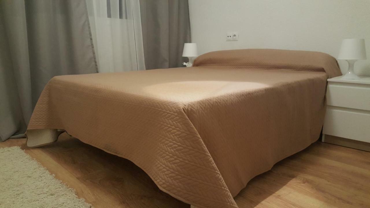 Pension Yna Holiday Malaga Bagian luar foto