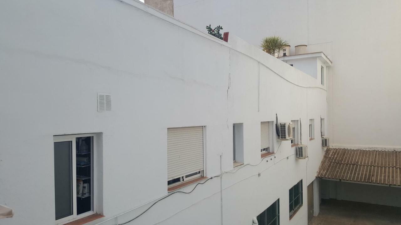 Pension Yna Holiday Malaga Bagian luar foto