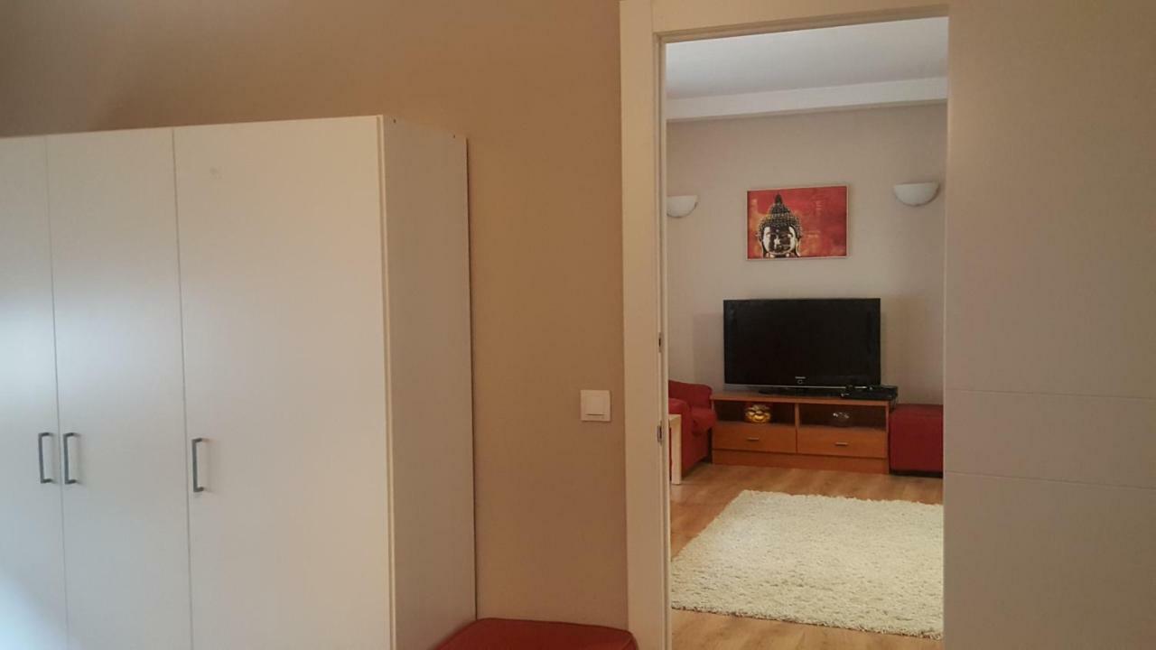 Pension Yna Holiday Malaga Bagian luar foto